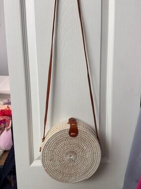 Nordstrom Woven Round Crossbody Bag in Natural and Tan